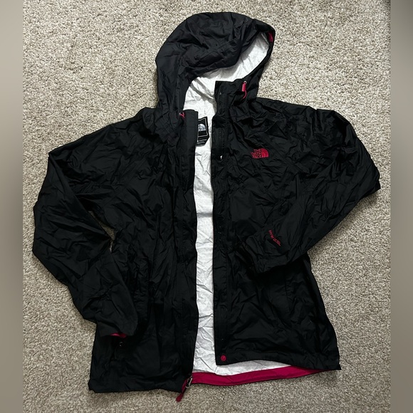 The North Face Rain Jacket - Picture 1 of 3